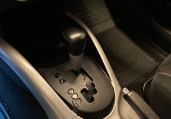 Подержанный автомобиль Mitsubishi Outlander 2007 года (11 фото)