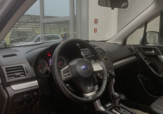 Подержанный автомобиль Subaru Forester Suv 2013 года (9 фото)