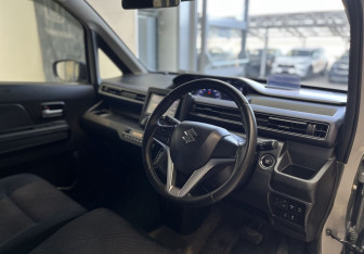 Подержанный автомобиль Suzuki Wagon R+ 2018 года (7 фото)