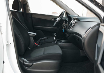Подержанный автомобиль Hyundai Creta 2019 года (18 фото)