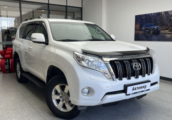 Подержанный автомобиль Toyota Land Cruiser Prado 2015 года (3 фото)