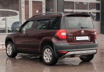 Подержанный автомобиль Skoda Yeti 2011 года (7 фото)