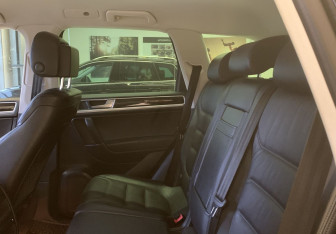 Подержанный автомобиль Volkswagen Touareg 2017 года (13 фото)
