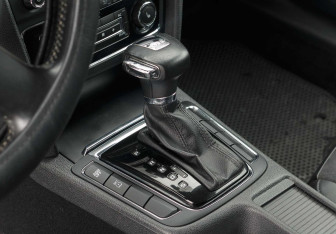 Подержанный автомобиль Skoda Superb Wagon 2012 года (15 фото)