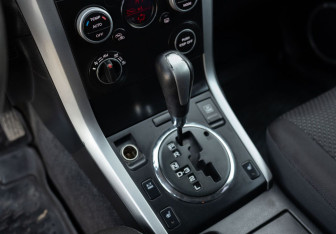 Подержанный автомобиль Suzuki Grand Vitara 2008 года (15 фото)