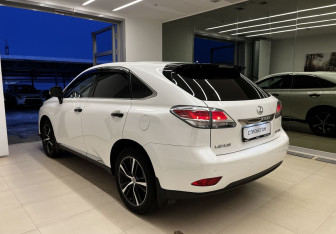 Подержанный автомобиль Lexus RX 2014 года (5 фото)