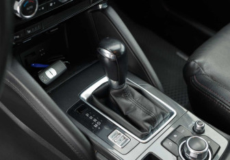 Подержанный автомобиль Mazda CX-5 2015 года (15 фото)