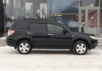 Подержанный автомобиль Subaru Forester Suv 2008 года (4 фото)