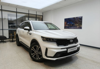 Подержанный автомобиль Kia Sorento 2021 года (3 фото)
