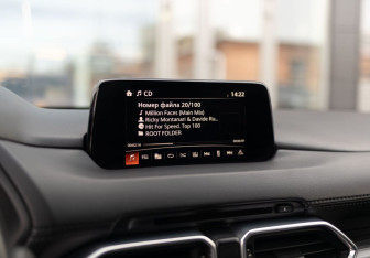 Подержанный автомобиль Mazda CX-5 2018 года (13 фото)