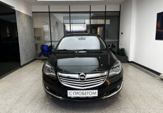 Подержанный автомобиль Opel Insignia Sedan 2014 года (3 фото)