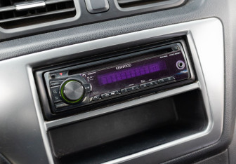 Подержанный автомобиль Kia Rio Sedan 2012 года (13 фото)