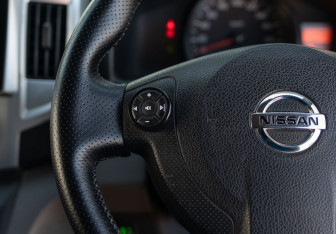 Подержанный автомобиль Nissan NV200 2014 года (12 фото)