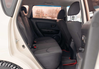 Подержанный автомобиль Kia Soul 2010 года (17 фото)