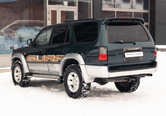 Подержанный автомобиль Toyota Hilux Surf 1996 года (7 фото)