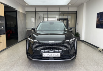 Подержанный автомобиль Geely Atlas 2024 года (2 фото)