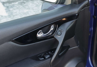 Подержанный автомобиль Nissan Qashqai 2015 года (16 фото)