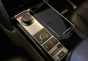 Подержанный автомобиль Land Rover Range Rover 2014 года (9 фото)