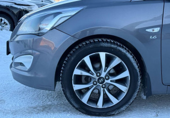 Подержанный автомобиль Hyundai Solaris Sedan 2014 года (9 фото)