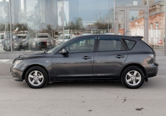 Подержанный автомобиль Mazda 3 Hatchback 2005 года (8 фото)