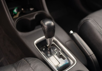 Подержанный автомобиль Mitsubishi Outlander 2015 года (16 фото)