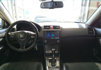 Подержанный автомобиль Honda Accord Sedan 2007 года (8 фото)