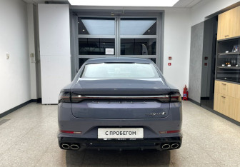 Подержанный автомобиль Geely Preface 2024 года (6 фото)