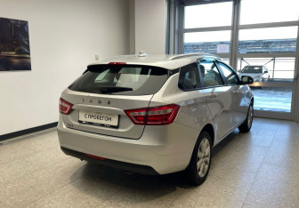 Подержанный автомобиль LADA (ВАЗ) Vesta Wagon 2020 года (5 фото)