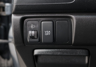 Подержанный автомобиль Honda Accord Sedan 2006 года (17 фото)