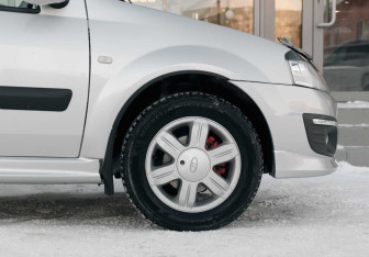 Подержанный автомобиль LADA (ВАЗ) Largus Wagon 2015 года (9 фото)