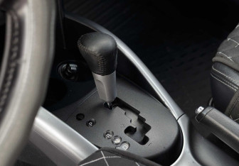 Подержанный автомобиль Mitsubishi Outlander 2008 года (14 фото)