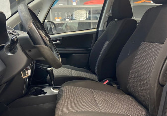 Подержанный автомобиль Suzuki SX4 Hatchback 2009 года (13 фото)