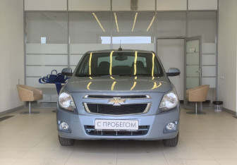 Подержанный автомобиль Chevrolet Cobalt Sedan 2021 года (2 фото)
