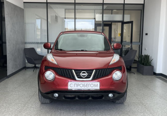 Подержанный автомобиль Nissan Juke 2013 года (2 фото)