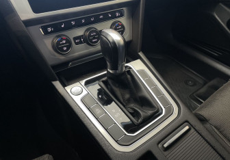 Подержанный автомобиль Volkswagen Passat Wagon 2018 года (14 фото)