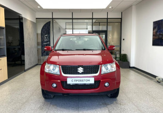 Подержанный автомобиль Suzuki Grand Vitara 2009 года (2 фото)