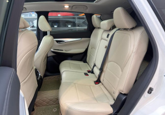 Подержанный автомобиль Infiniti QX50 2021 года (14 фото)
