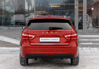 Подержанный автомобиль LADA (ВАЗ) Vesta Wagon 2021 года (6 фото)