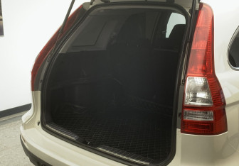 Подержанный автомобиль Honda CR-V 2011 года (7 фото)