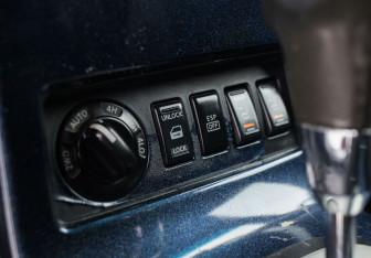 Подержанный автомобиль Nissan Pathfinder 2007 года (15 фото)