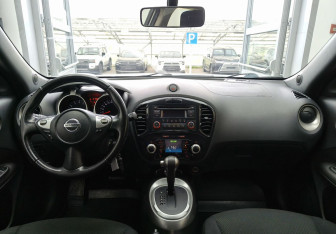 Подержанный автомобиль Nissan Juke 2012 года (8 фото)