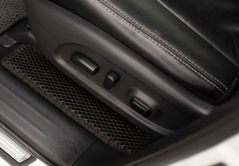 Подержанный автомобиль Nissan Pathfinder 2014 года (20 фото)