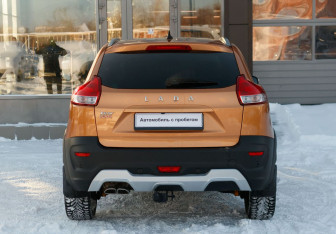 Подержанный автомобиль LADA (ВАЗ) XRAY 2022 года (6 фото)