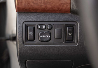 Подержанный автомобиль Toyota Avensis Sedan 2007 года (17 фото)