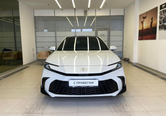 Подержанный автомобиль Toyota Camry Sedan 2024 года (2 фото)