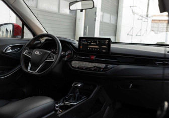 Подержанный автомобиль Москвич 3 2024 года (10 фото)