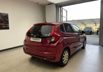 Подержанный автомобиль Honda Fit 2018 года (5 фото)