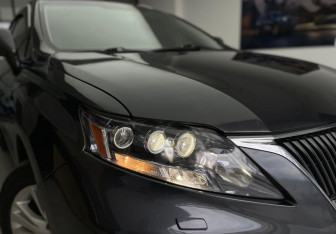 Подержанный автомобиль Lexus RX 2009 года (7 фото)