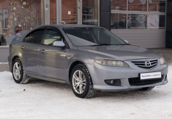 Подержанный автомобиль Mazda Atenza Sedan 2002 года (3 фото)