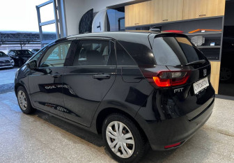 Подержанный автомобиль Honda Fit 2020 года (6 фото)